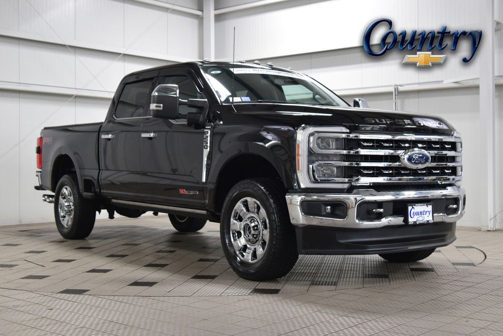 2023 Ford Super Duty F-250 SRW Lariat — photo 1 of 11