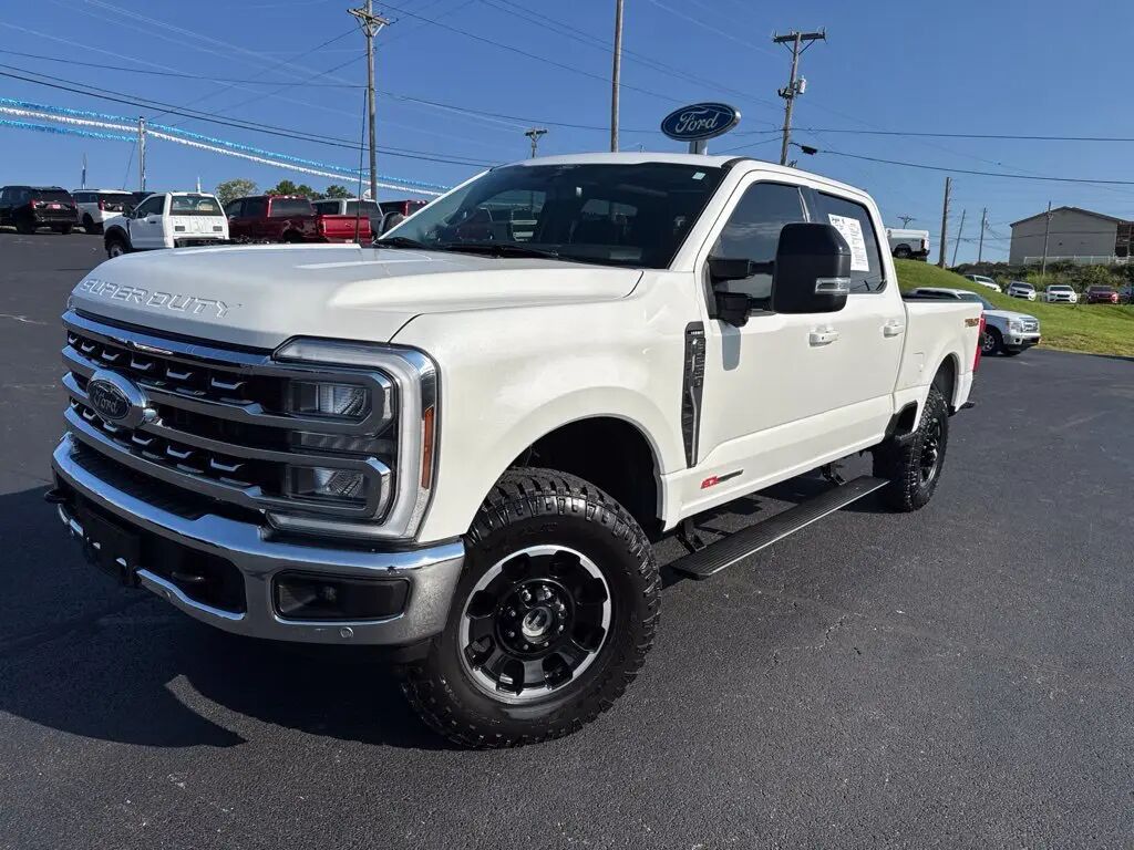 2024 Ford F-250 Super Duty Lariat — photo 1 of 13