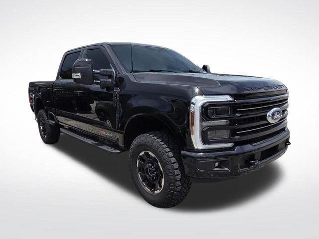 2025 Ford F-250 Super Duty Platinum — photo 1 of 13