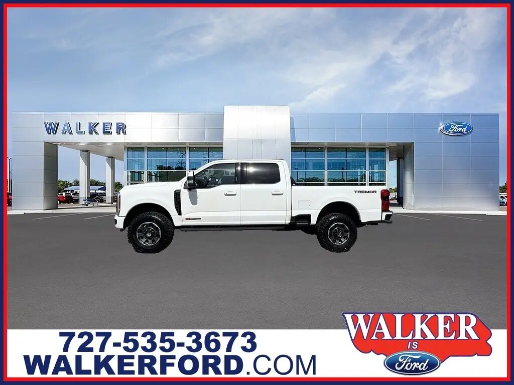 2023 Ford F-250 Super Duty Lariat — photo 1 of 3