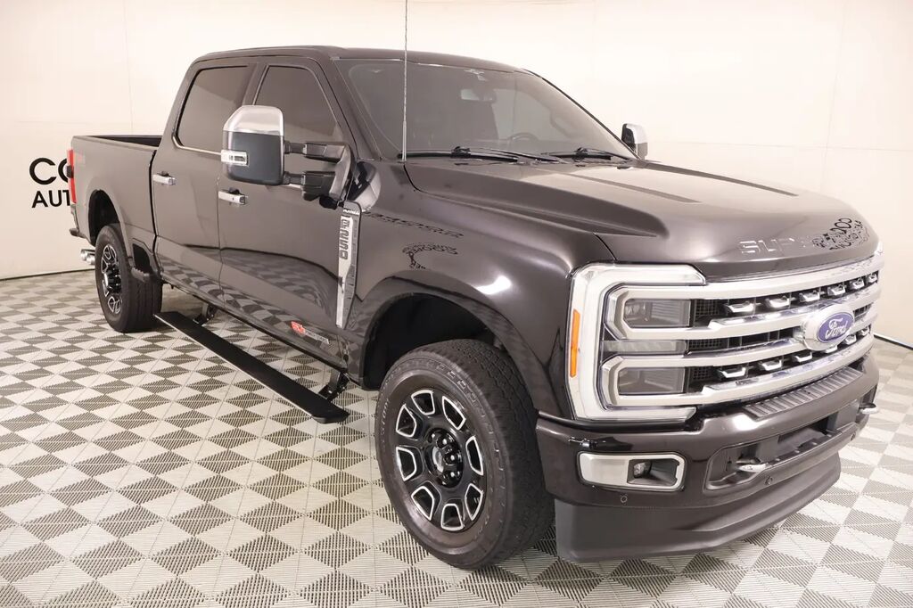 2023 Ford F-250 Super Duty Platinum — photo 1 of 13