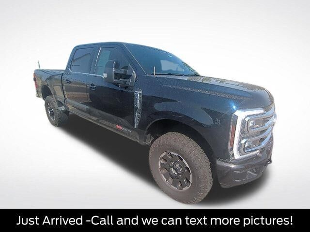 2025 Ford F-250 Super Duty King Ranch — photo 1 of 39