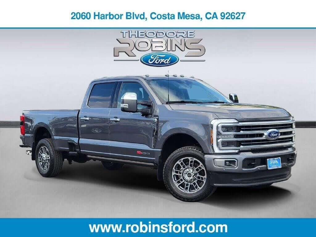 2025 Ford F-250 Super Duty Platinum — photo 1 of 1