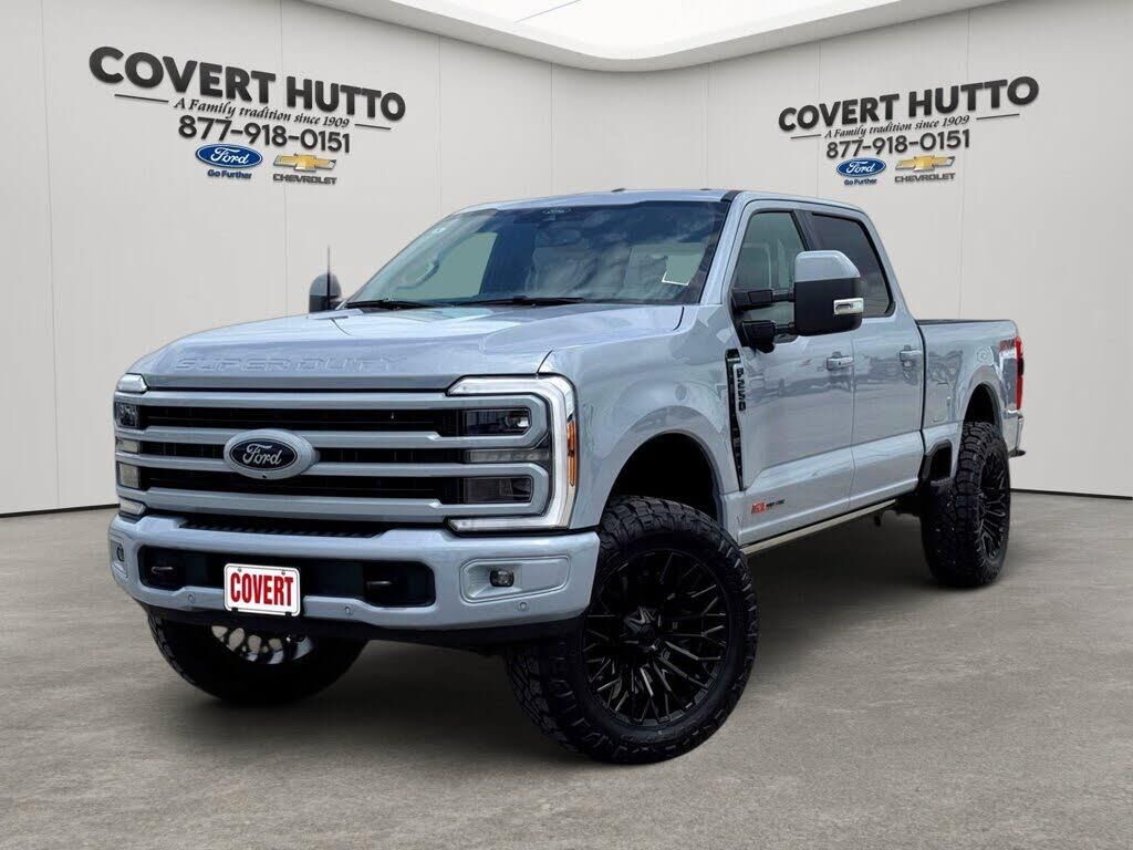 2026 Ford F-250 Super Duty Platinum — photo 1 of 3
