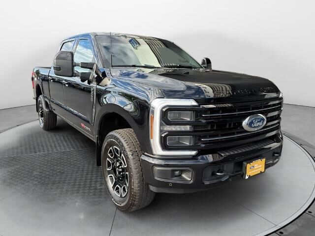 2026 Ford F-250 Super Duty Platinum — photo 1 of 13