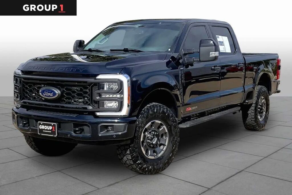 2024 Ford F-250 Super Duty Lariat — photo 1 of 13