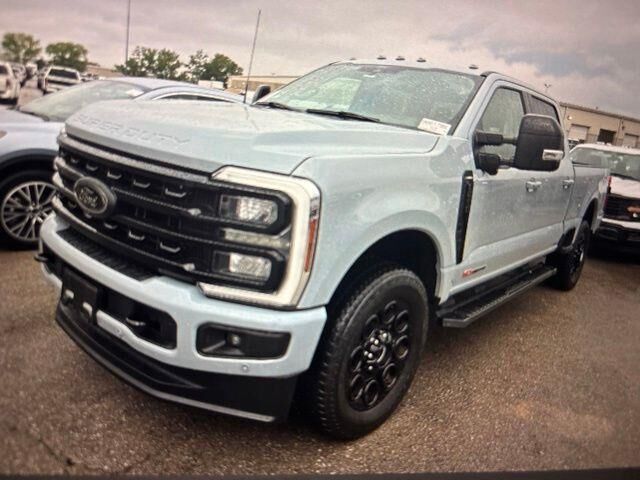 2024 Ford F-250 Super Duty Lariat — photo 1 of 39