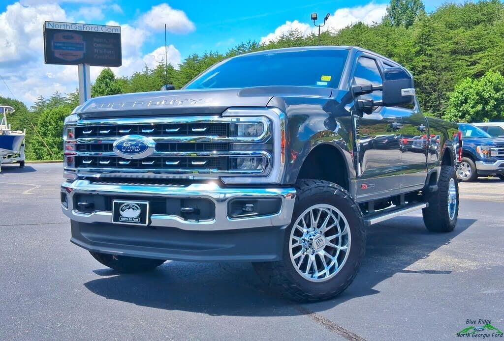 2026 Ford F-250 Super Duty Lariat — photo 1 of 2