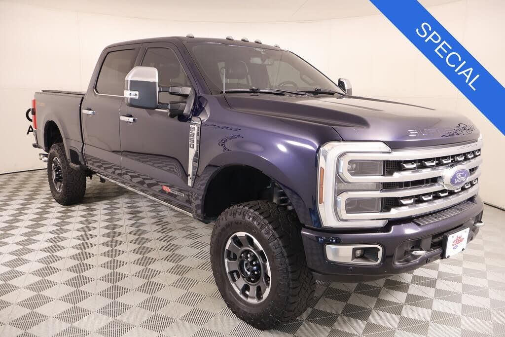 2024 Ford F-250 Super Duty Platinum — photo 1 of 1
