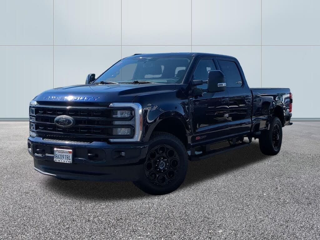 2024 Ford F-250 Super Duty Lariat — photo 1 of 1
