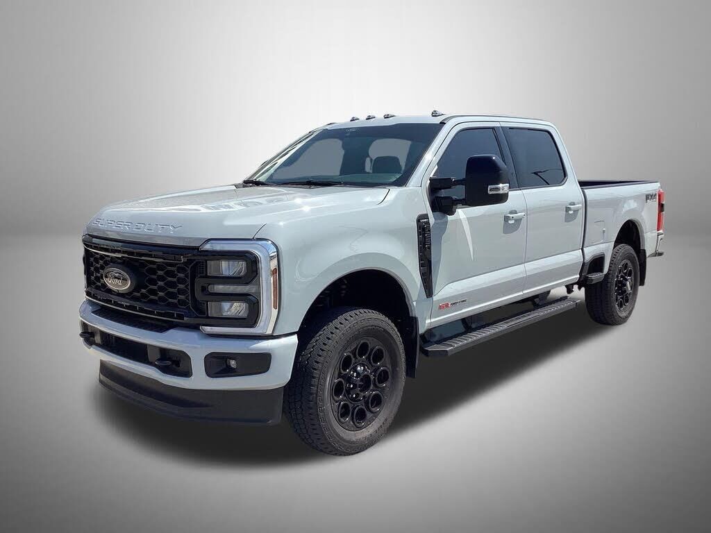 2025 Ford F-250 Super Duty Lariat — photo 1 of 1