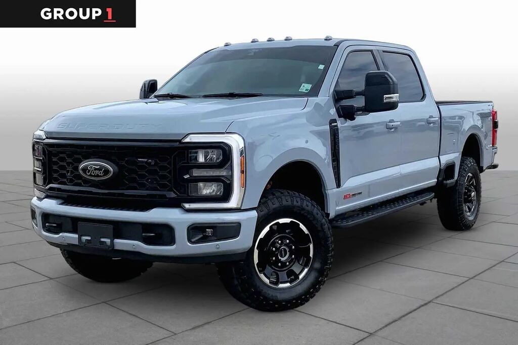 2026 Ford F-250 Super Duty Lariat — photo 1 of 13