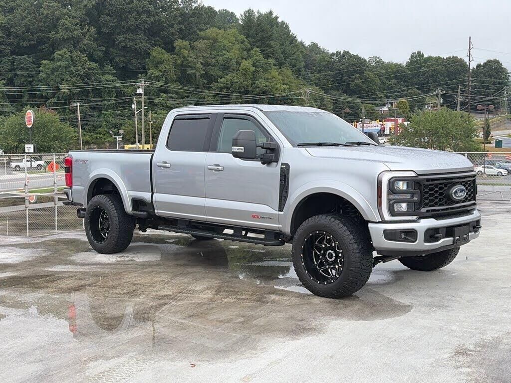 2024 Ford F-250 Super Duty XLT — photo 1 of 15