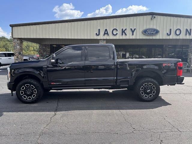 2025 Ford F-250 Super Duty Platinum