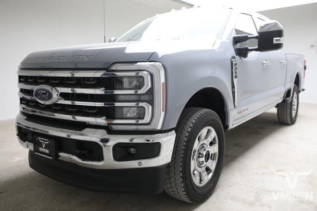2026 Ford F-250 Super Duty Platinum — photo 1 of 26