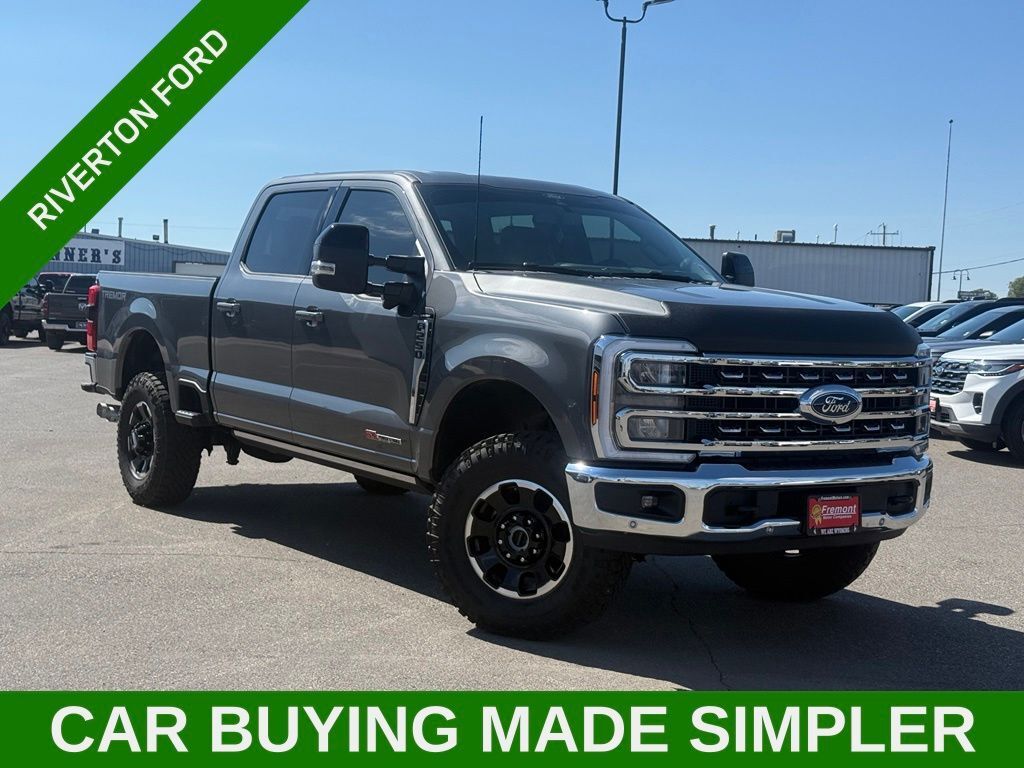 2025 Ford Super Duty F-250 SRW Lariat — photo 1 of 13