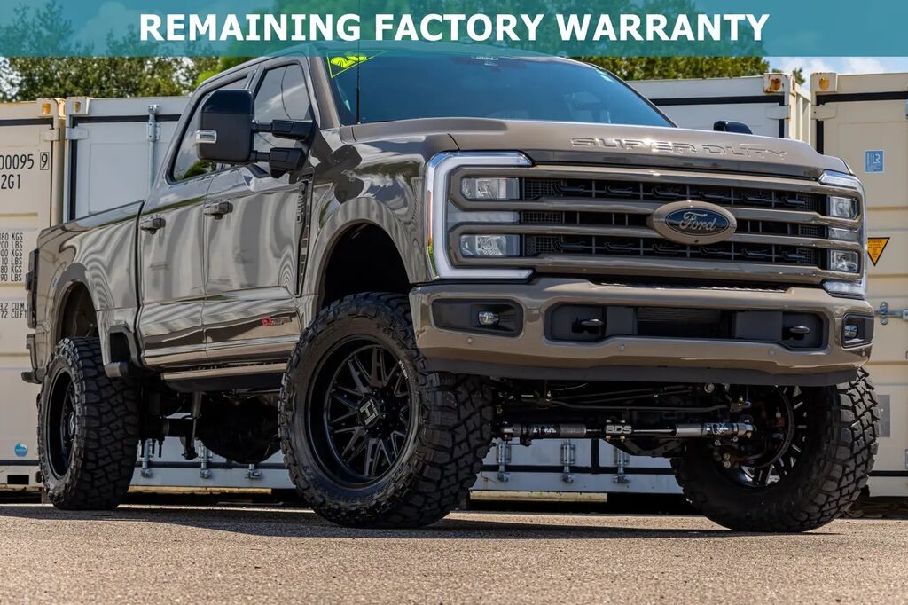 2026 Ford F-250 Super Duty Lariat — photo 1 of 13