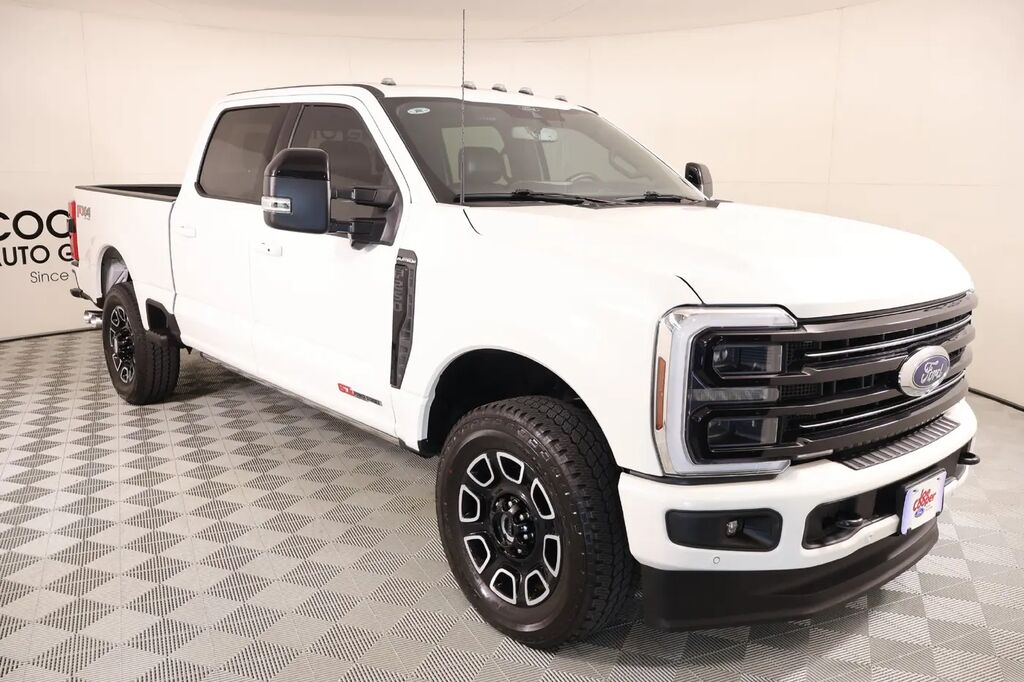 2026 Ford F-250 Super Duty Platinum — photo 1 of 13
