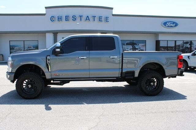 2024 Ford F-250 Super Duty Platinum — photo 1 of 26