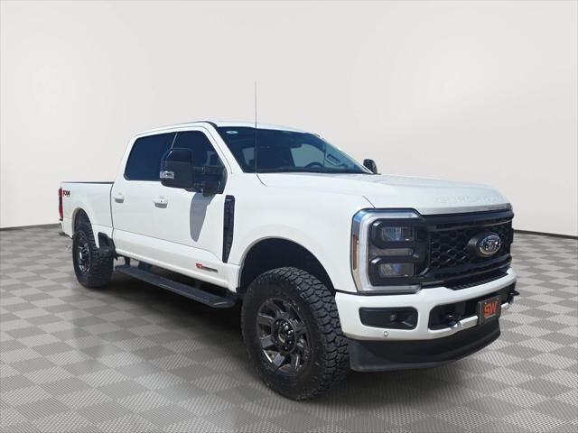 2024 Ford F-250 Super Duty Lariat — photo 1 of 18