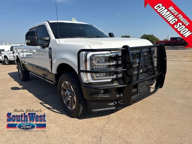 2025 Ford F-250 Super Duty King Ranch — photo 1 of 26