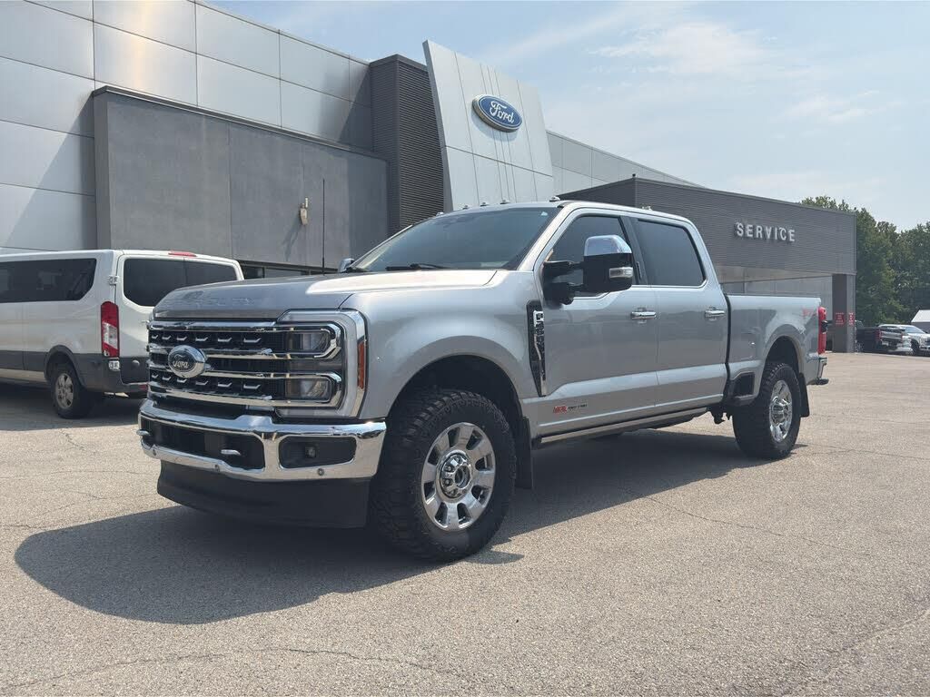2023 Ford F-250 Super Duty Lariat — photo 1 of 1