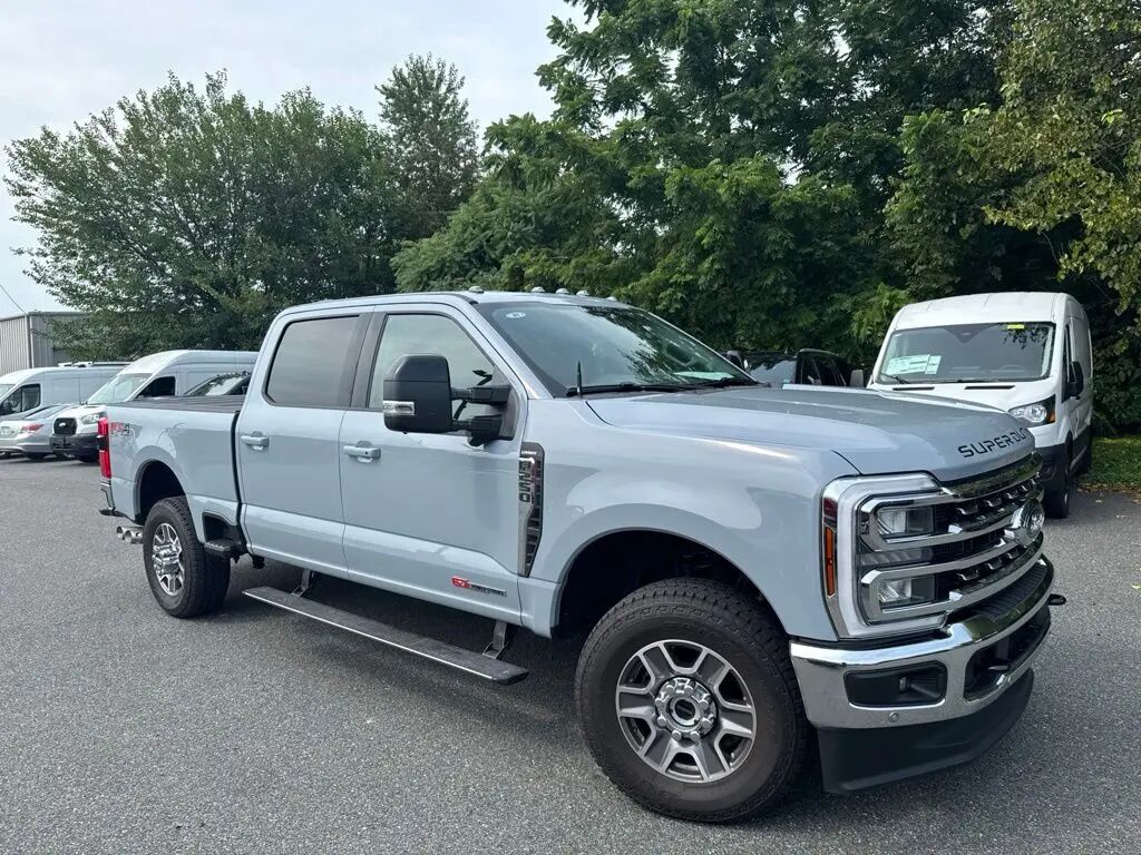 2026 Ford F-250 Super Duty Lariat — photo 1 of 14