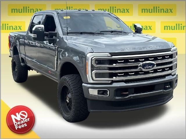 2023 Ford F-250 Super Duty Platinum — photo 1 of 33