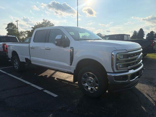2025 Ford F-250 Super Duty King Ranch — photo 1 of 31