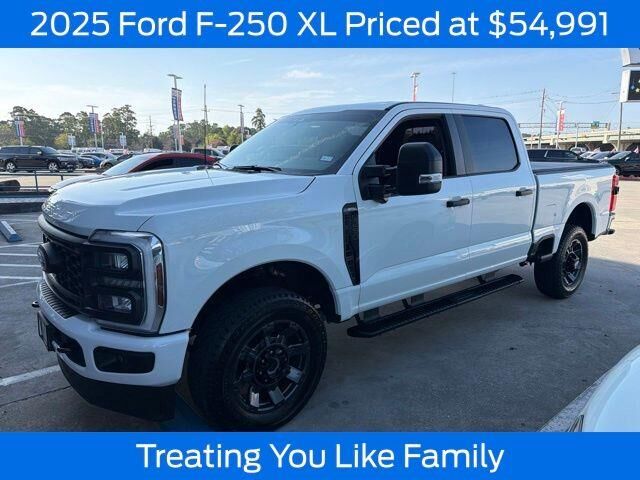 2025 Ford F-250 Super Duty XL — photo 1 of 11