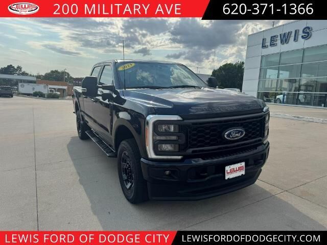 2023 Ford F-250 Super Duty XL — photo 1 of 13