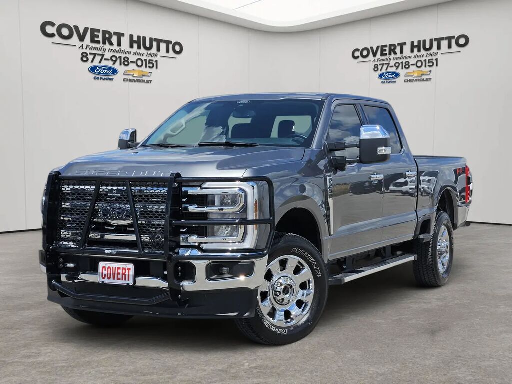 2024 Ford F-250 Super Duty Lariat — photo 1 of 25