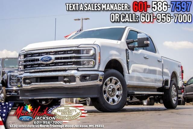 2023 Ford F-250 Super Duty Lariat — photo 1 of 39