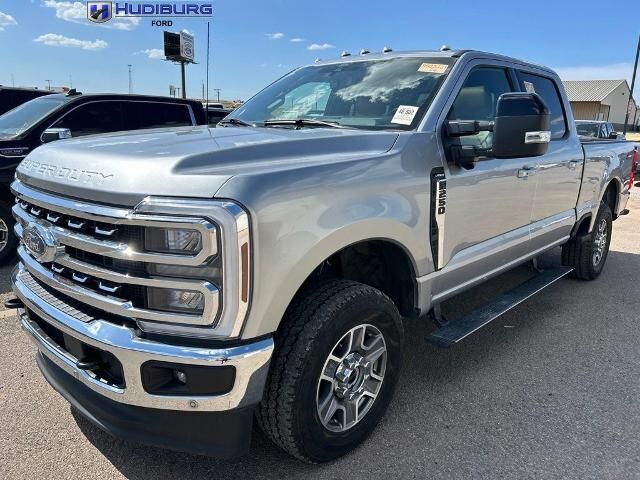 2024 Ford F-250 Super Duty Lariat — photo 1 of 19