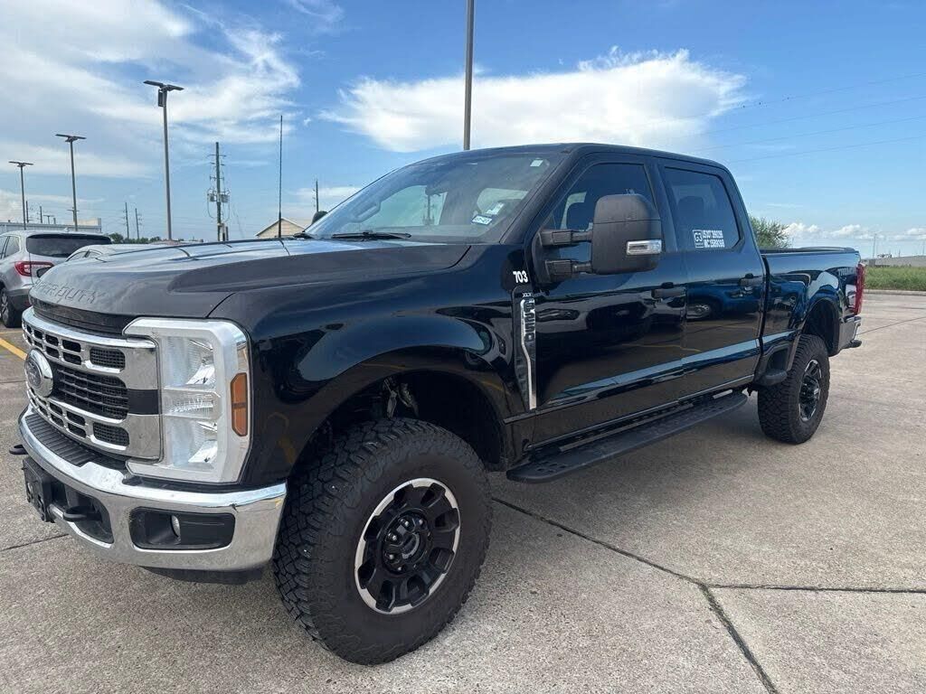 2025 Ford F-250 Super Duty XLT — photo 1 of 1