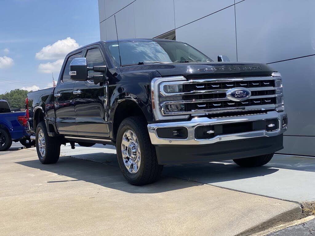 2023 Ford F-250 Super Duty Lariat — photo 1 of 1