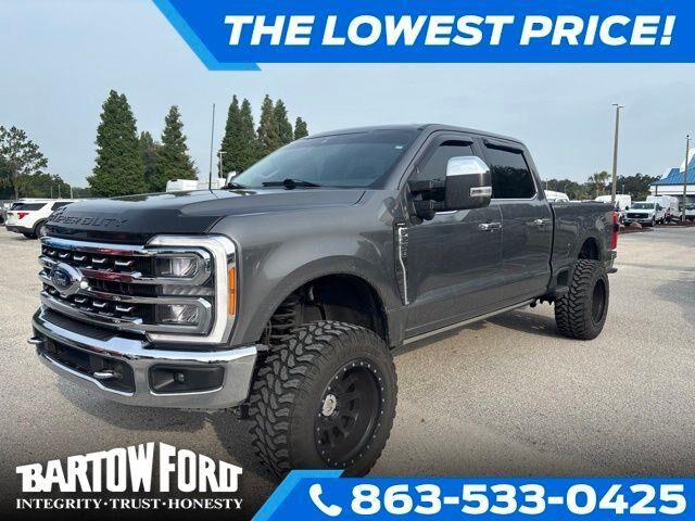 2023 Ford F-250 Super Duty Lariat — photo 1 of 26