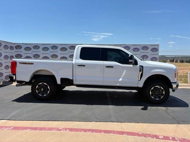 2024 Ford F-250 Super Duty XLT — photo 1 of 13