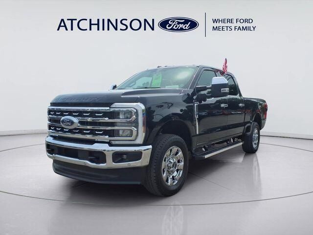 2026 Ford F-250 Super Duty Lariat — photo 1 of 13