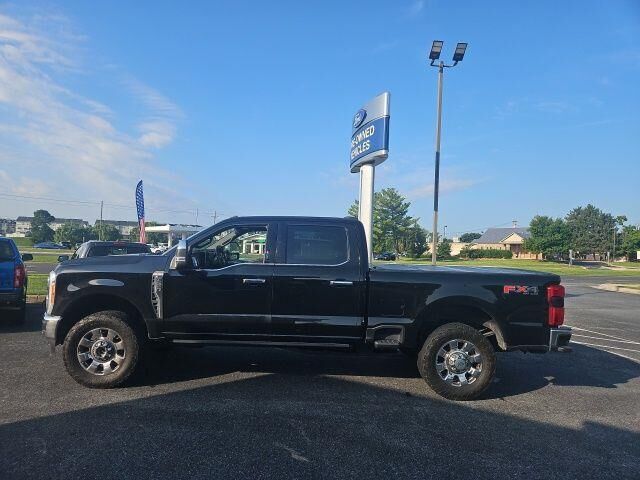 2023 Ford F-250 Super Duty King Ranch — photo 1 of 3