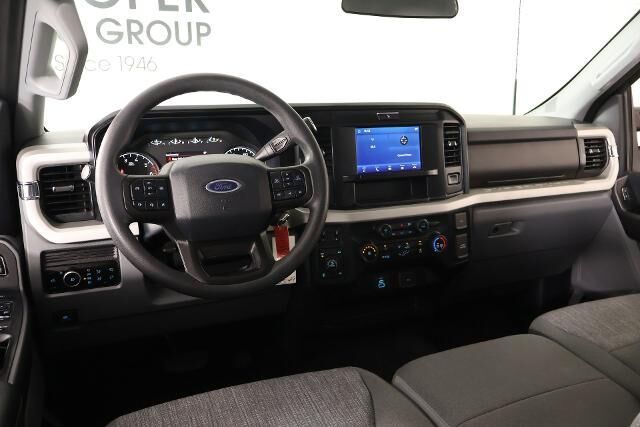 2025 Ford F-250 Super Duty XLT