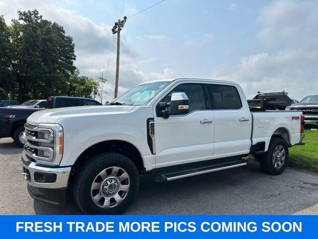 2023 Ford F-250 Super Duty Lariat — photo 1 of 11