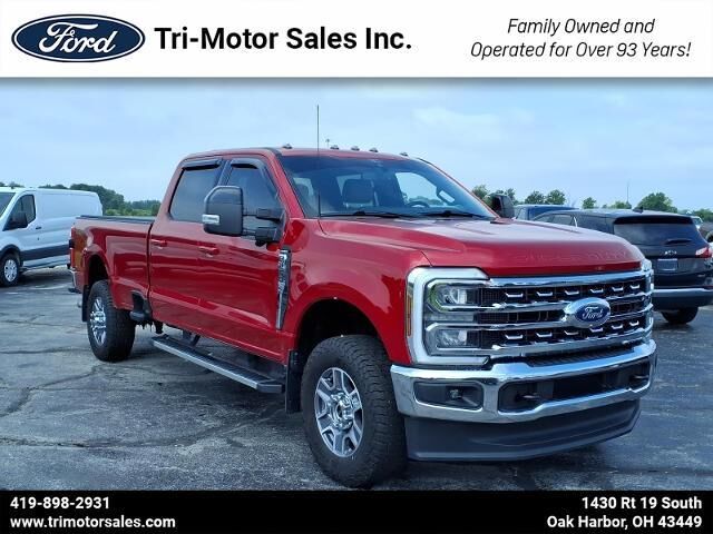2024 Ford F-250 Super Duty Lariat — photo 1 of 13