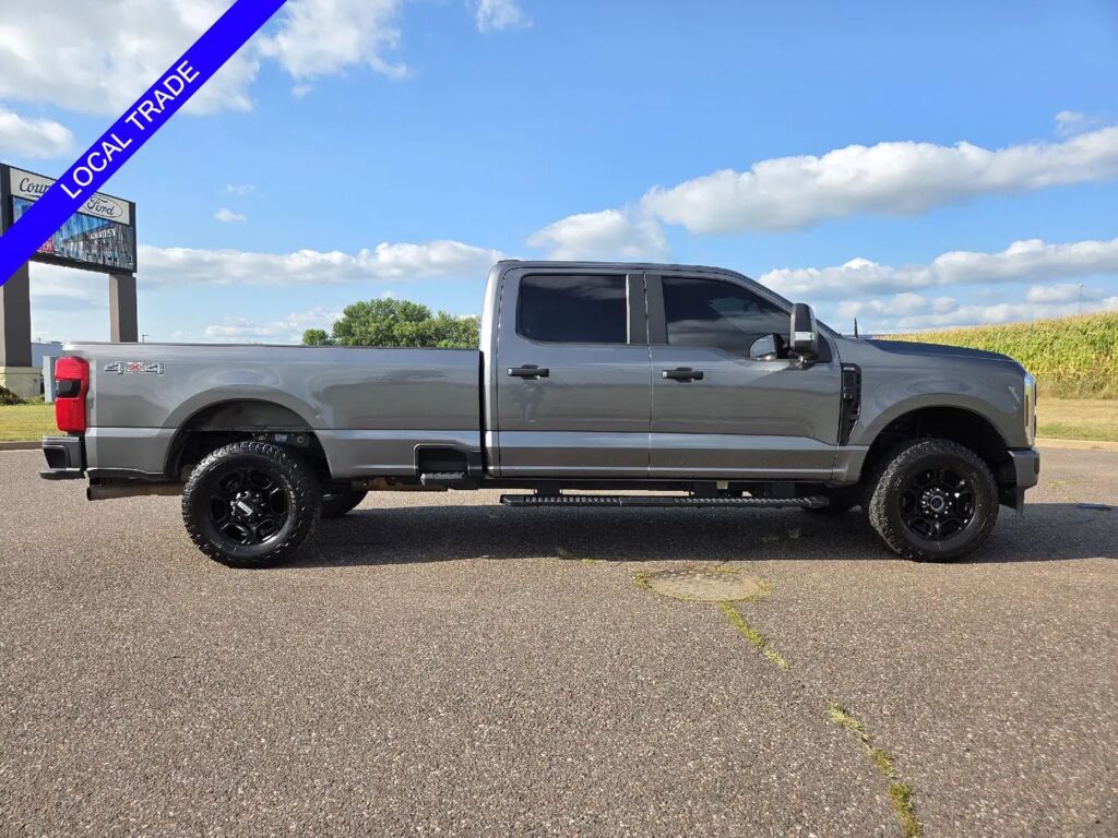 2024 Ford F-250 Super Duty XL — photo 1 of 13