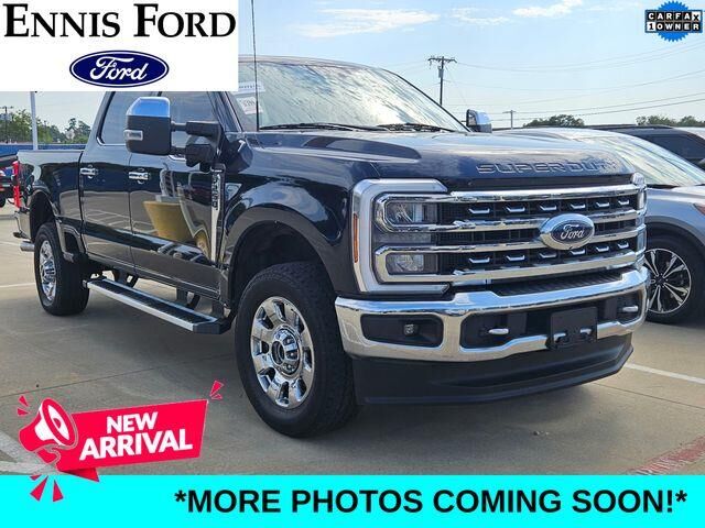 2024 Ford F-250 Super Duty Lariat — photo 1 of 40