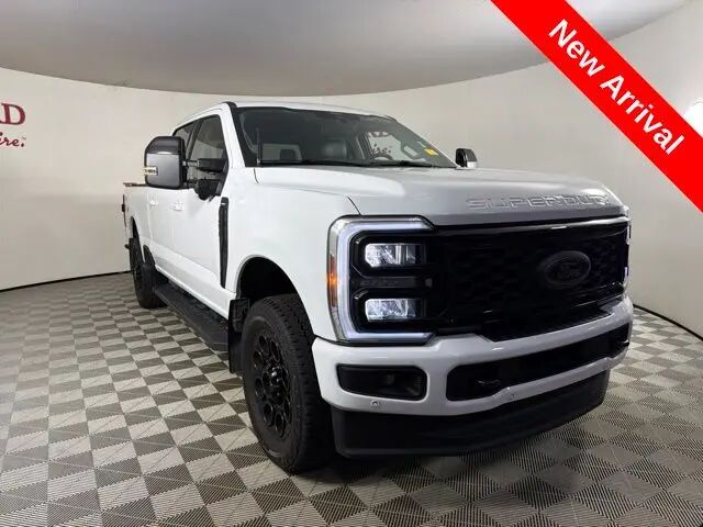 2025 Ford F-250 Super Duty Lariat — photo 1 of 63