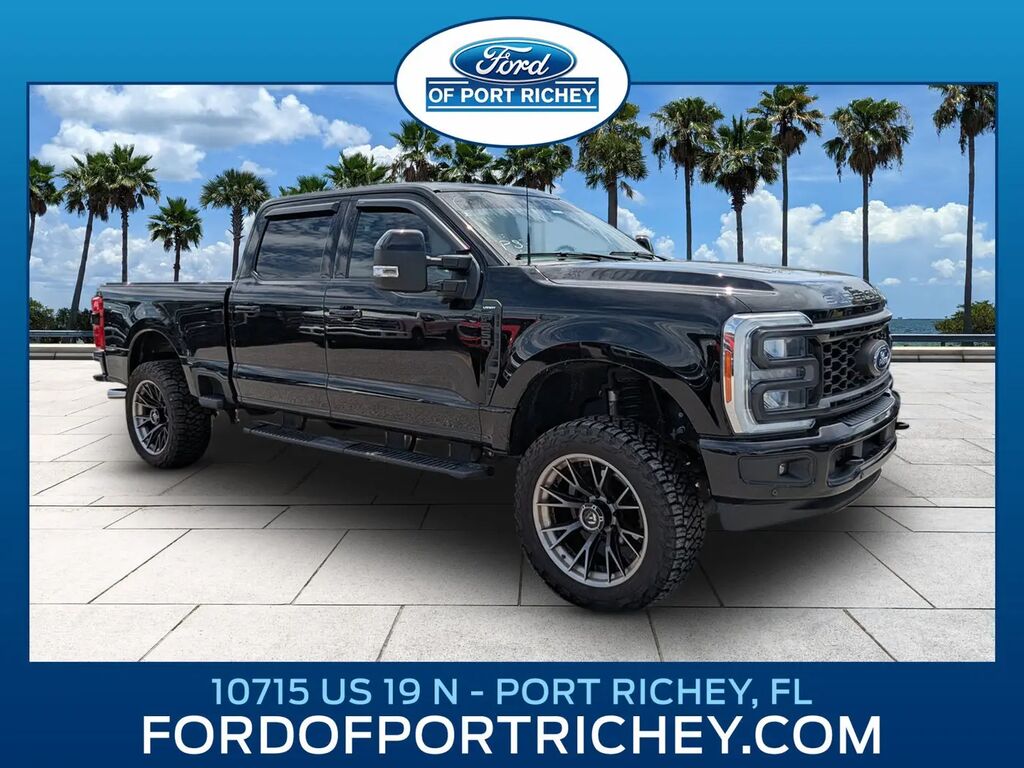 2023 Ford F-250 Super Duty Lariat — photo 1 of 13