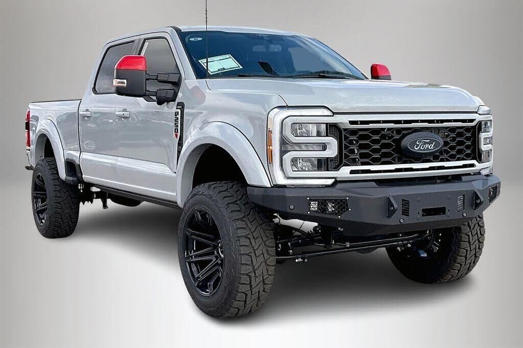 2025 Ford F-250 Super Duty XLT — photo 1 of 1