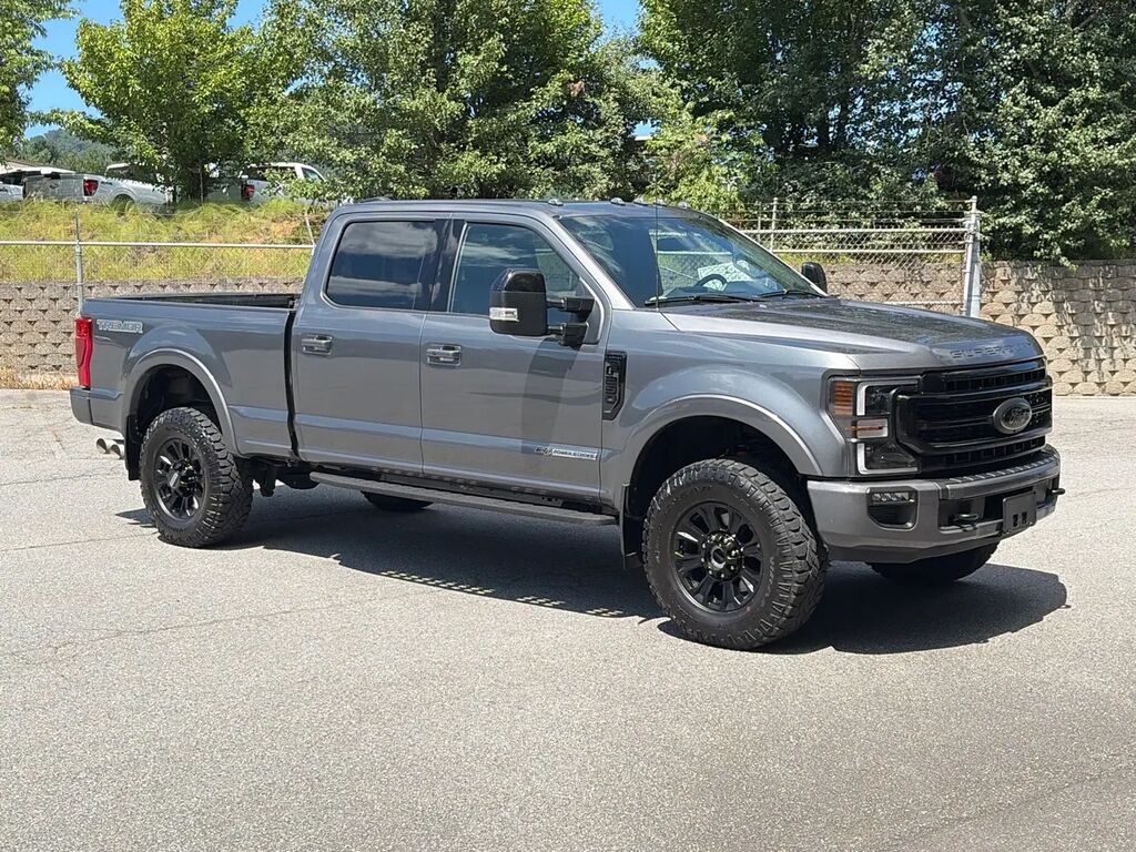 2022 Ford F-250 Super Duty Lariat — photo 1 of 27