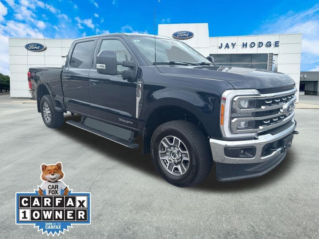 2023 Ford F-250 Super Duty Lariat — photo 1 of 1
